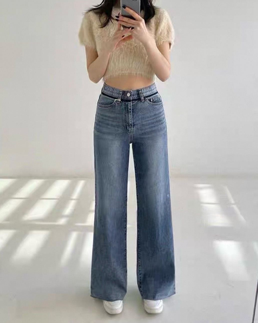 Howluk Classic Wide-Leg Jeans