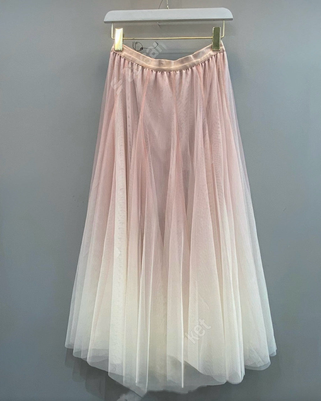 Gradient Tulle Midi Skirt