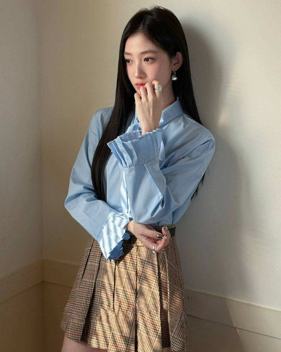 Ribbon Tie-Neck Blouse