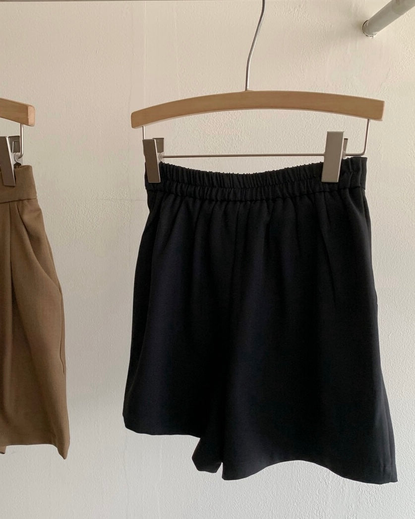 Pleated Tailored Shorts