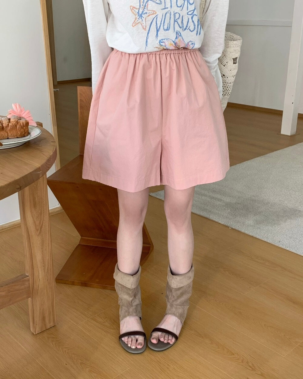 Elastic Waist Casual Shorts