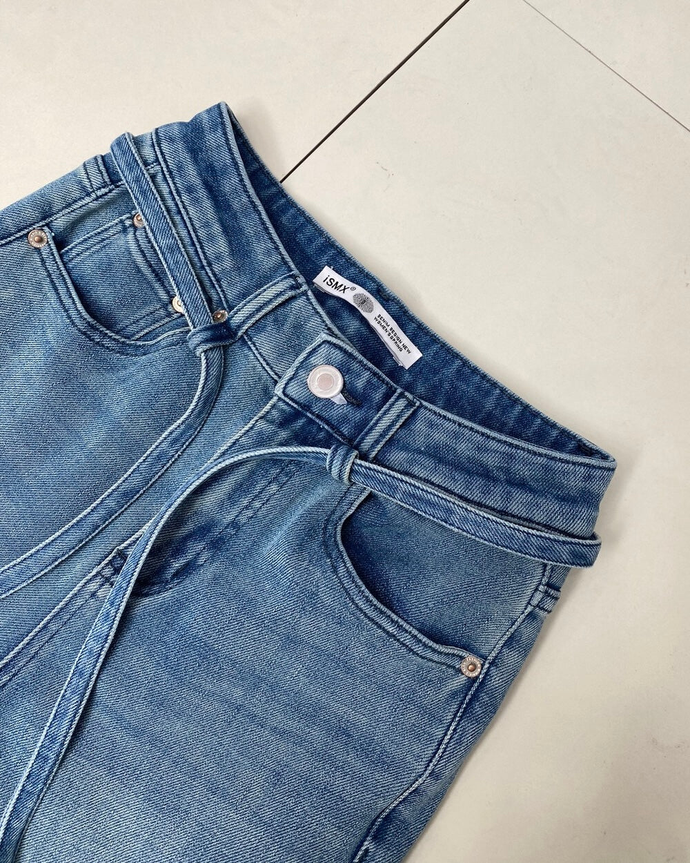Relaxed Flared Jeans