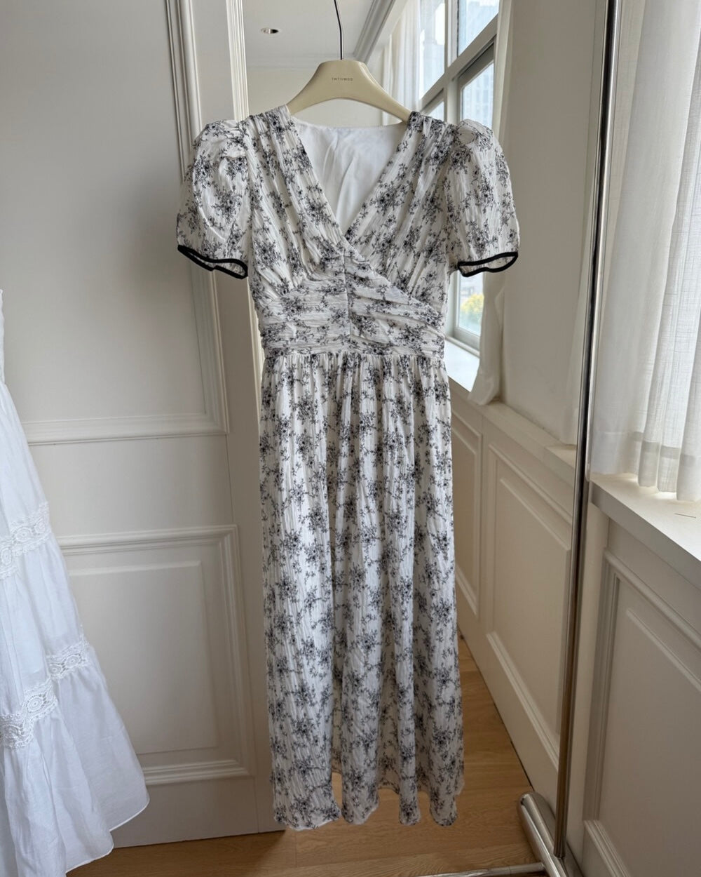 Floral V-Neck Puff Sleeve Maxi Dress