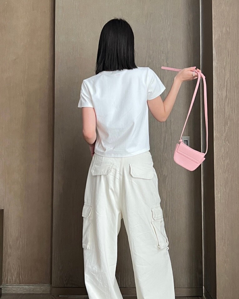 Embroidered Bow Cropped Tee